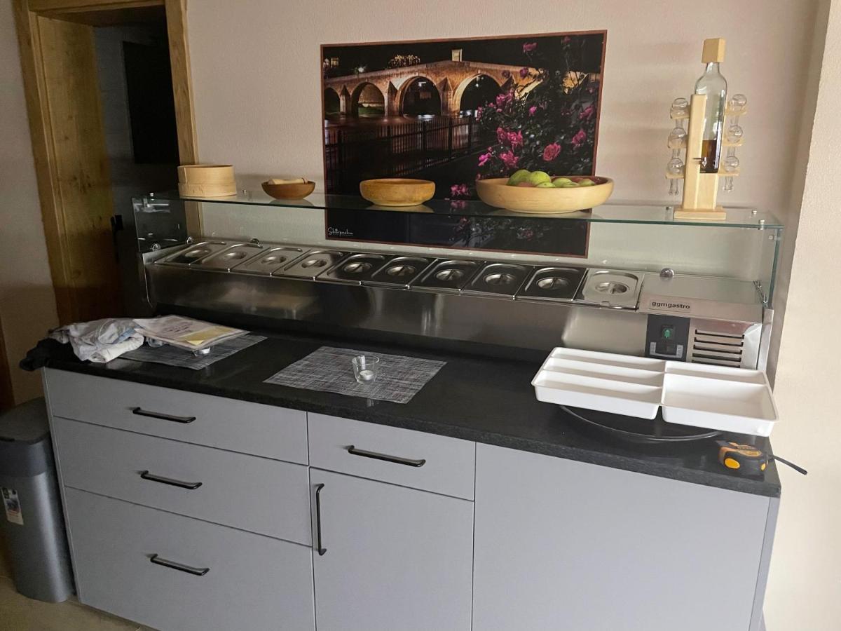 Josanica Bed&Breakfast Konjic Buitenkant foto