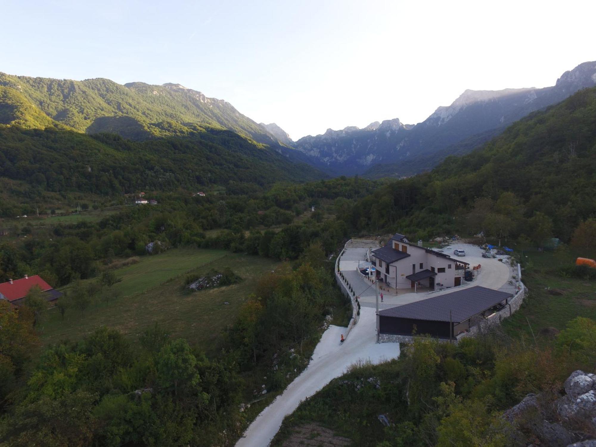Josanica Bed&Breakfast Konjic Buitenkant foto