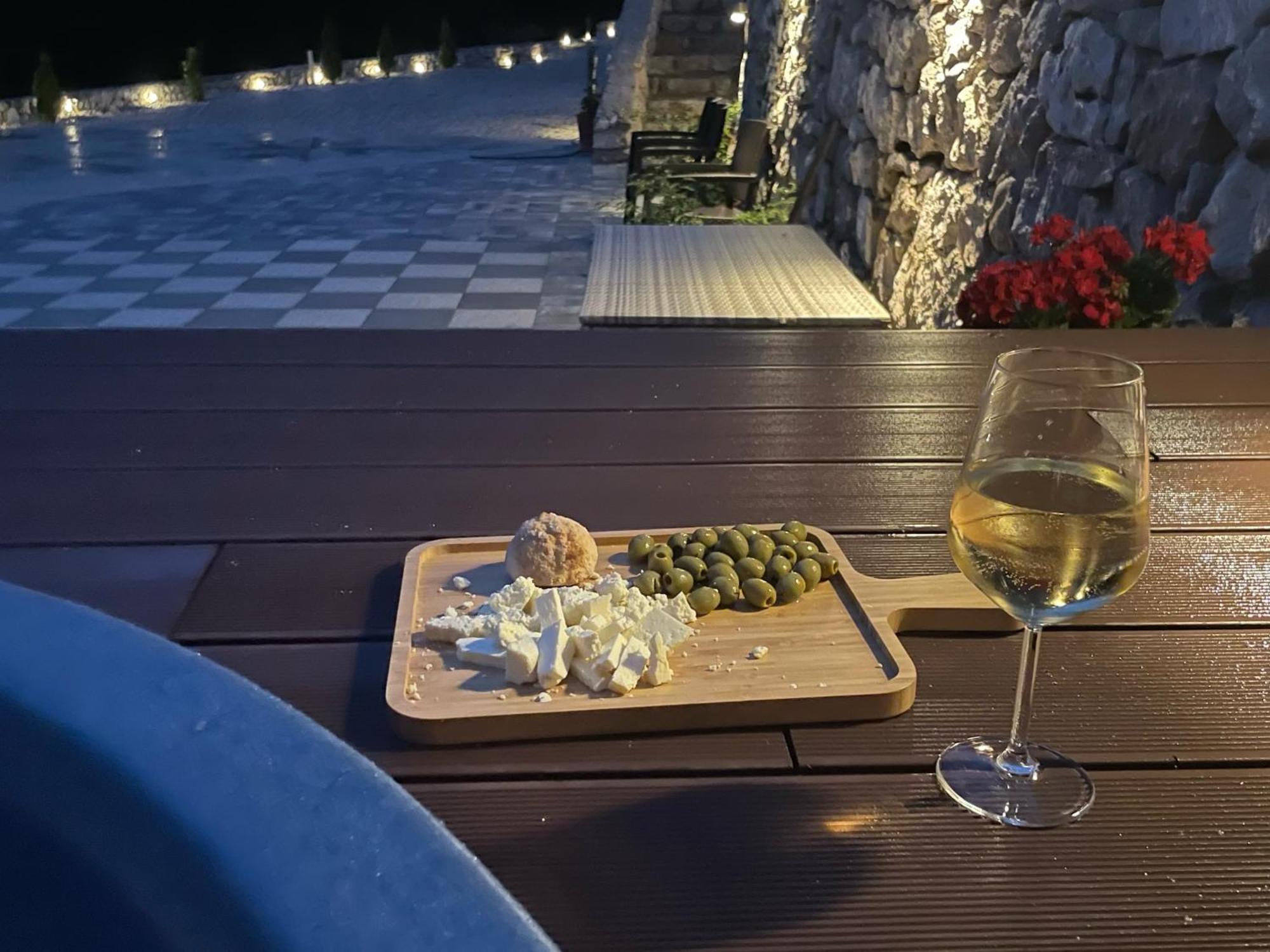 Josanica Bed&Breakfast Konjic Buitenkant foto
